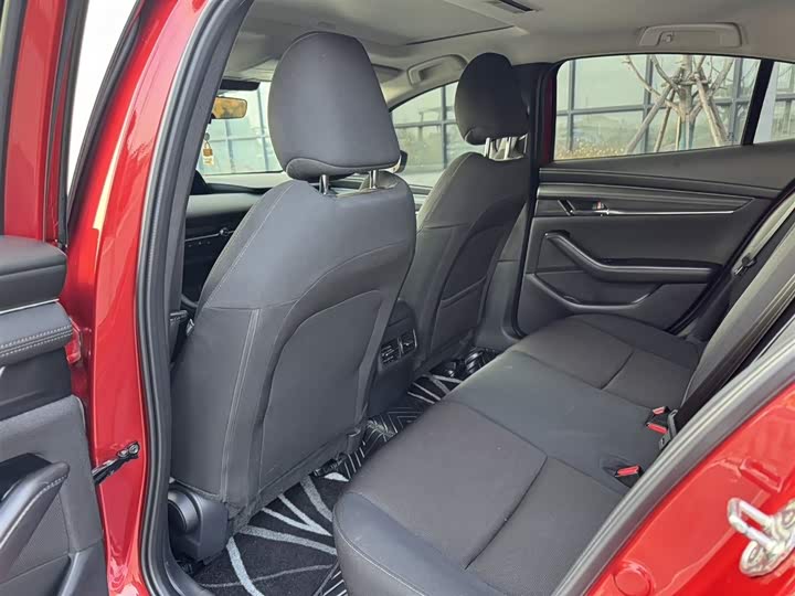 Фото 5 - Mazda 3 (Axela)