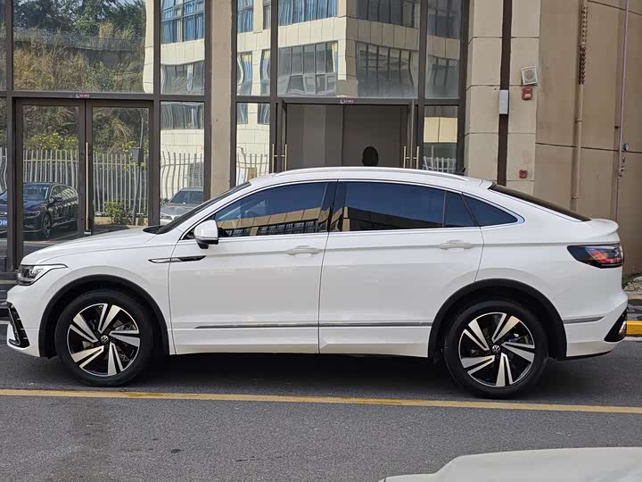 Фото 4 - Volkswagen Tiguan X