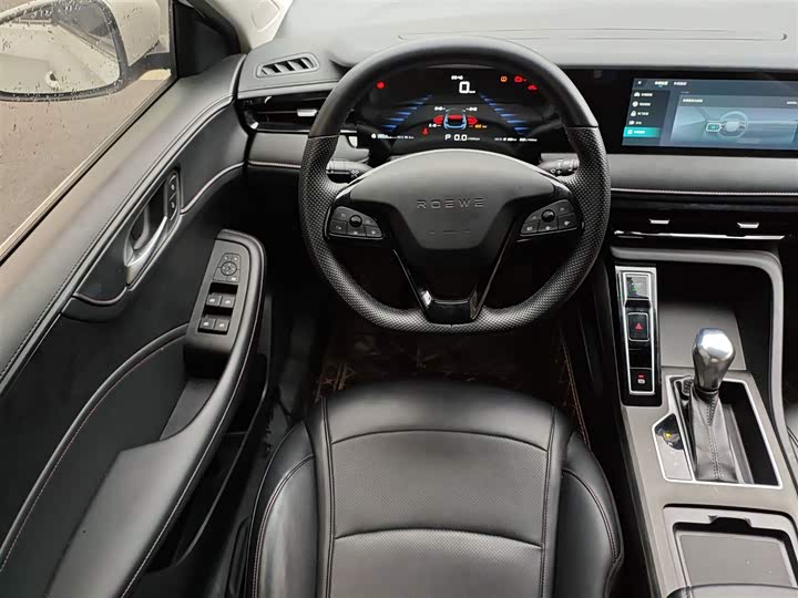 Фото 3 - Roewe i5