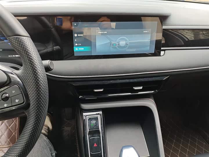 Фото 6 - Roewe i5