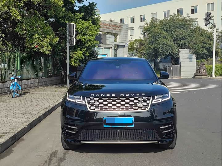 Фото 2 - Land Rover Range Rover Velar