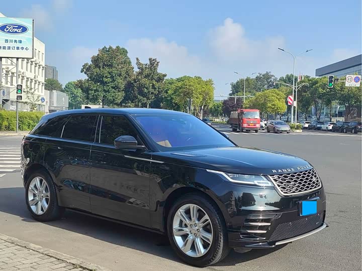 Фото 3 - Land Rover Range Rover Velar