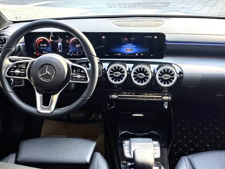 Фото 4 - Mercedes-Benz A-Class