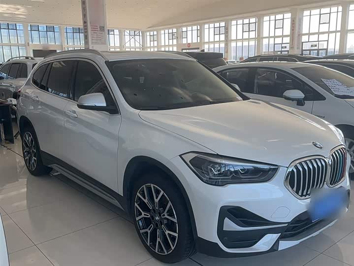 Фото 4 - BMW X1