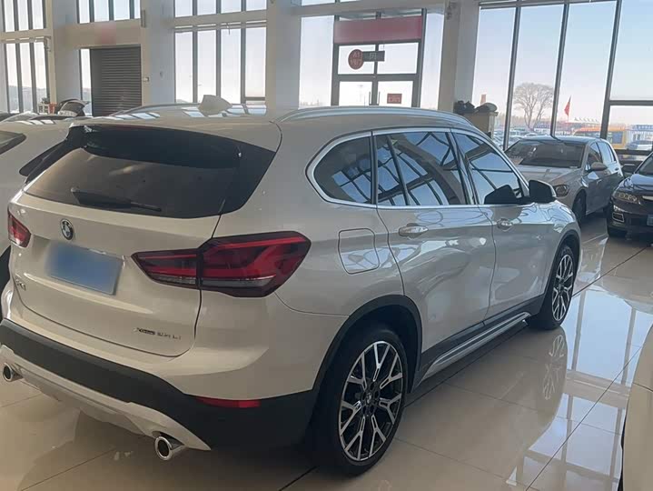 Фото 5 - BMW X1