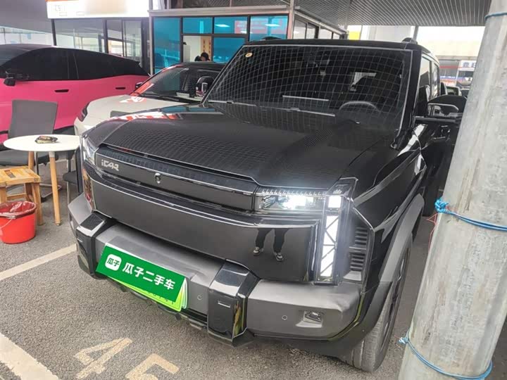 Фото 2 - Chery iCar 03T