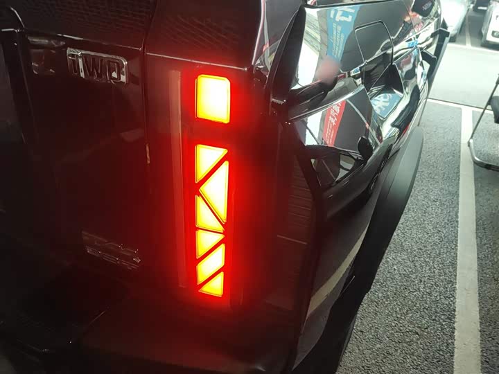 Фото 8 - Chery iCar 03T