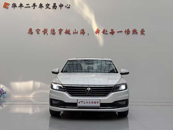 Фото 2 - Volkswagen Lavida