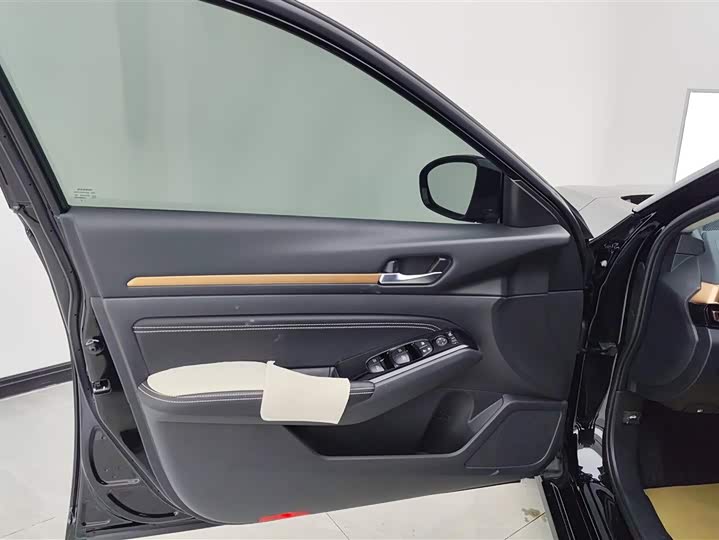 Фото 7 - Nissan Teana