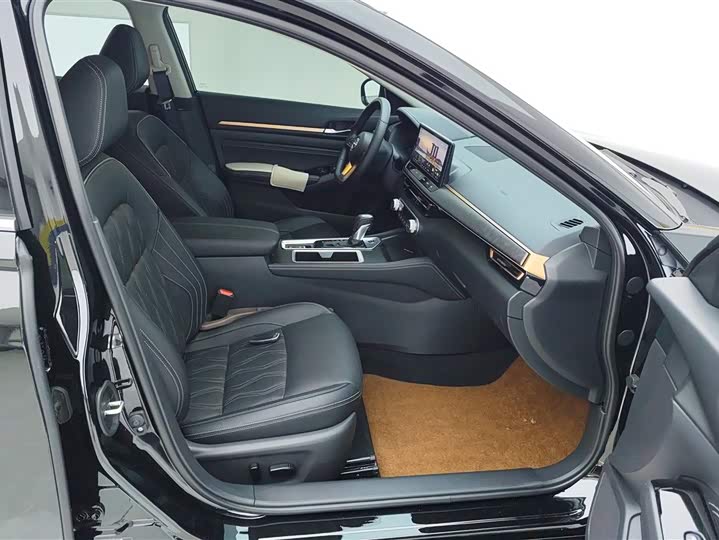 Фото 8 - Nissan Teana