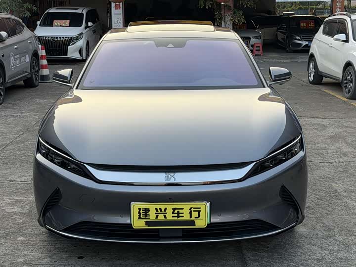 Фото 2 - BYD Han