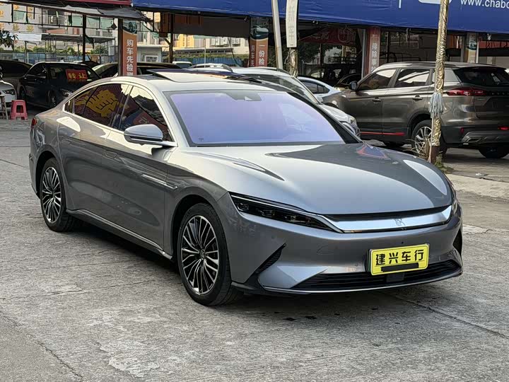 Фото 3 - BYD Han