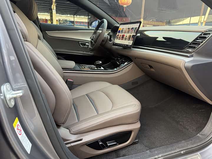 Фото 5 - BYD Han