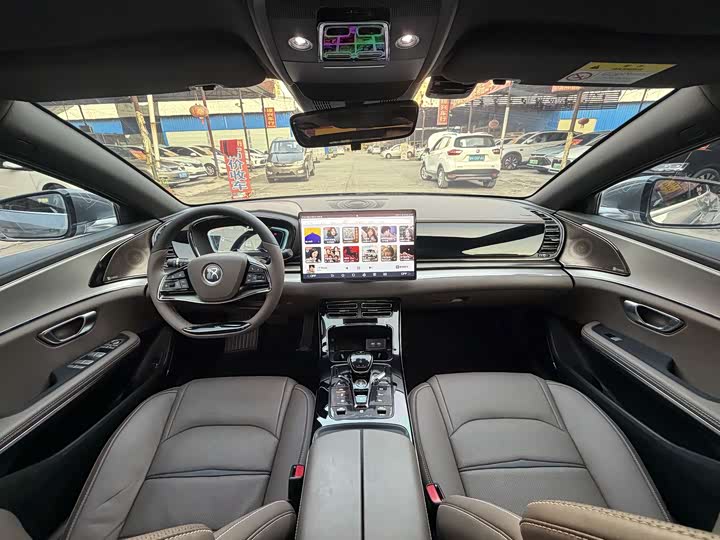 Фото 6 - BYD Han