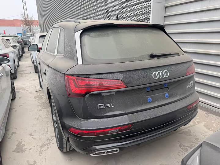 Фото 5 - Audi Q5L