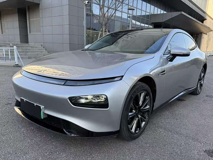 Фото 1 - XPeng P7