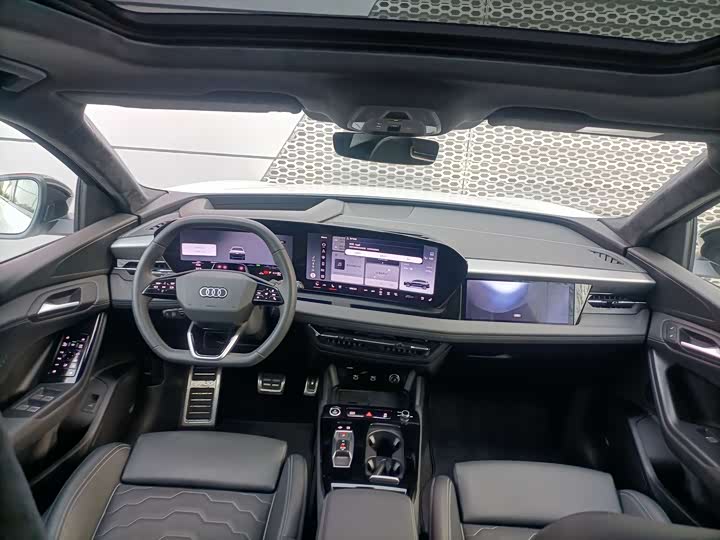 Фото 5 - Audi Q6L e-tron