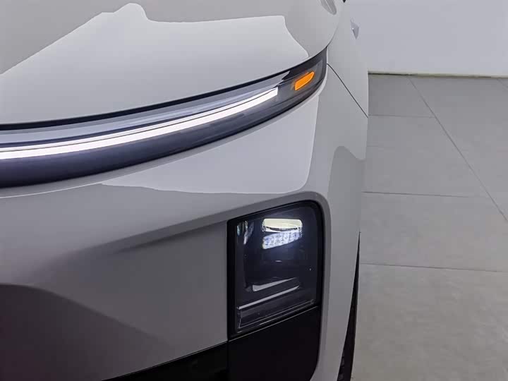 Фото 7 - LiXiang L6