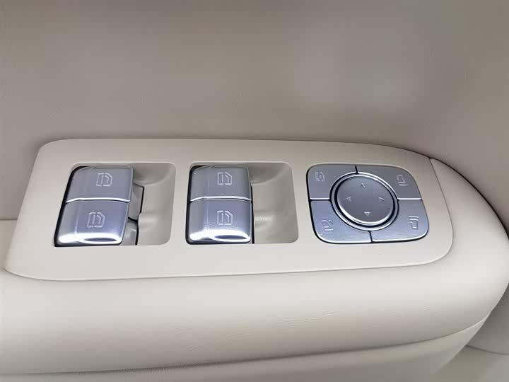 Фото 9 - LiXiang L6