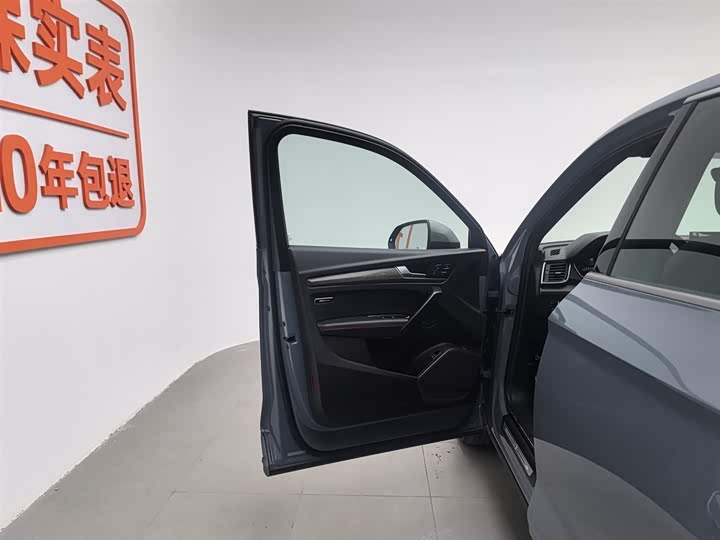 Фото 8 - Audi Q5L Sportback