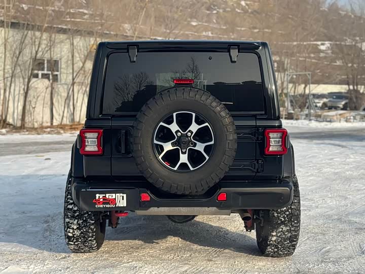 Фото 7 - Jeep Wrangler