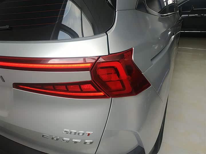 Фото 8 - Hyundai Custo