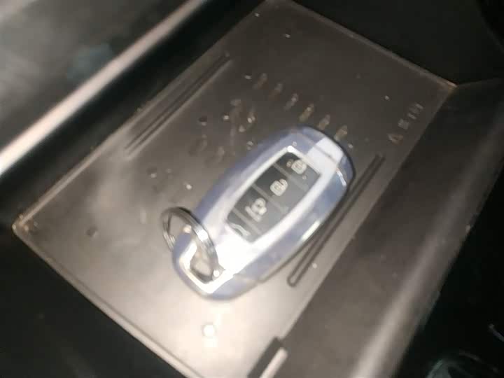 Фото 9 - Hyundai Custo