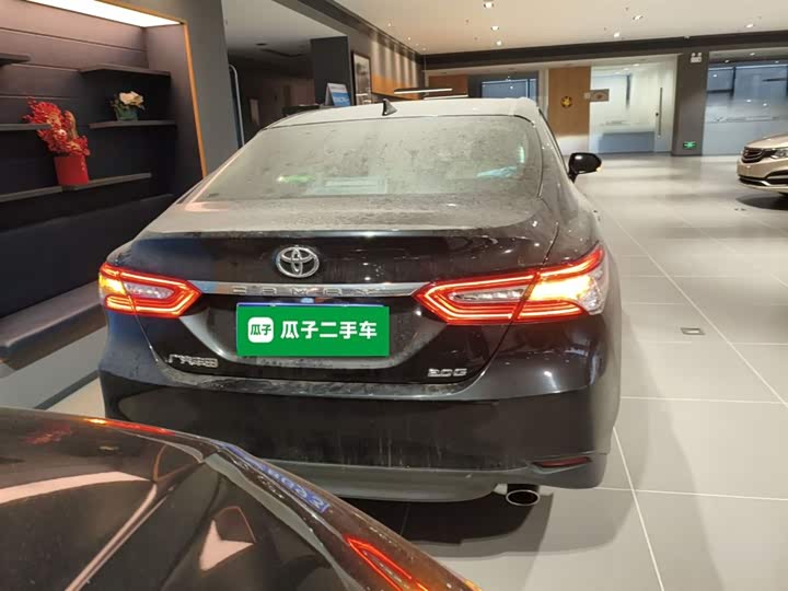 Фото 6 - Toyota Camry