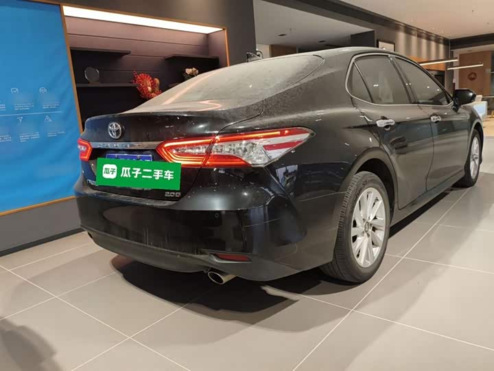 Фото 7 - Toyota Camry