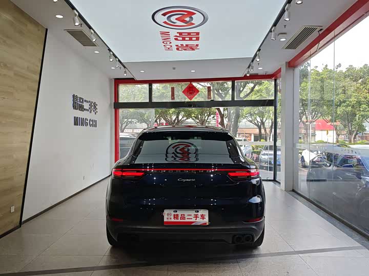 Фото 5 - Porsche Cayenne