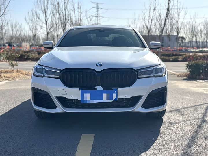 Фото 2 - BMW 5 Series