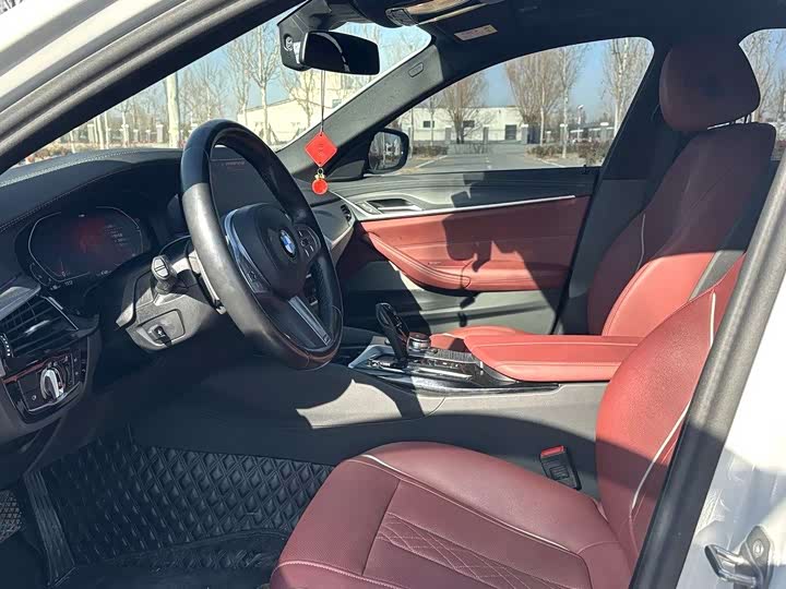 Фото 4 - BMW 5 Series