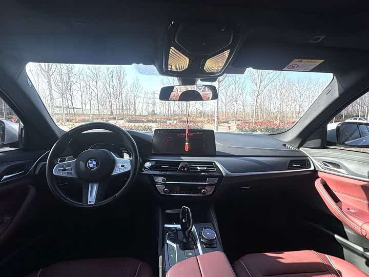 Фото 6 - BMW 5 Series