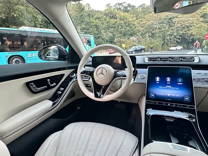 Фото 8 - Mercedes-Benz S-Class