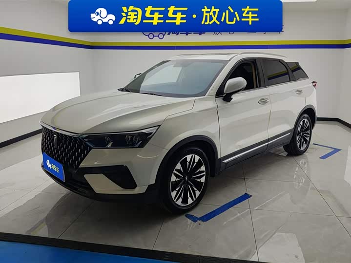 Фото 1 - Bestune T77