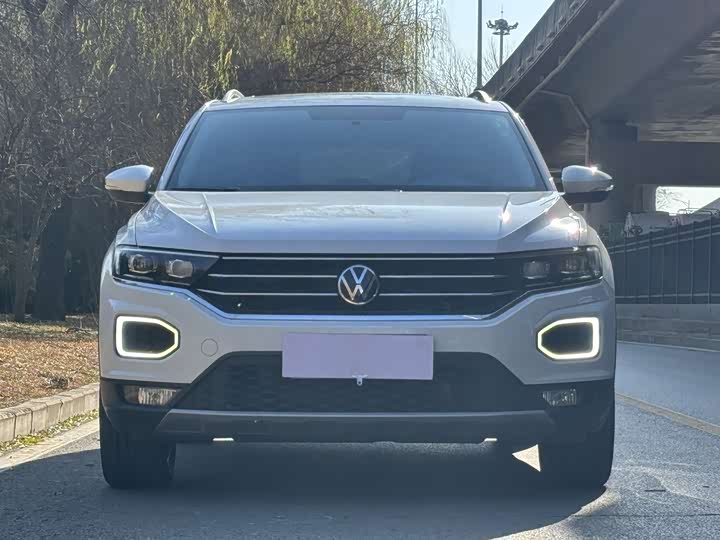 Фото 2 - Volkswagen T-Roc
