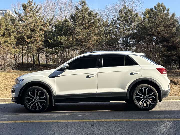 Фото 3 - Volkswagen T-Roc