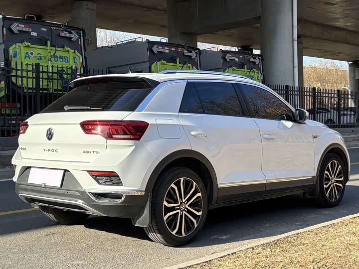 Фото 6 - Volkswagen T-Roc