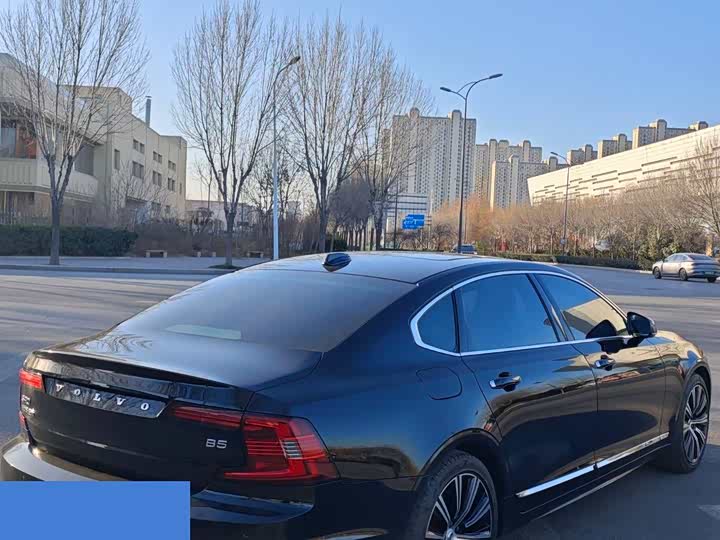 Фото 5 - Volvo S90