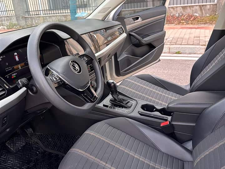 Фото 4 - Volkswagen Lavida