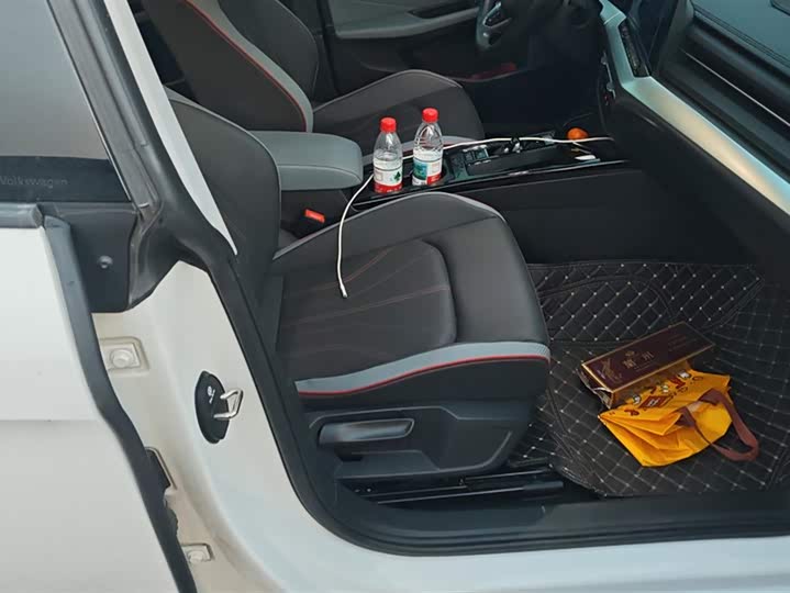 Фото 8 - Volkswagen Lamando L