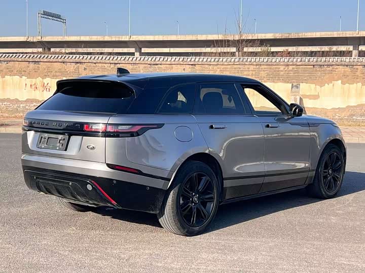 Фото 7 - Land Rover Range Rover Velar