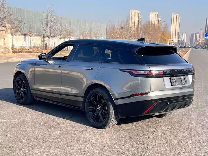 Фото 9 - Land Rover Range Rover Velar
