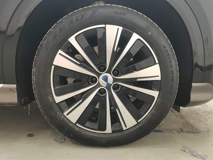 Фото 6 - Denza N7