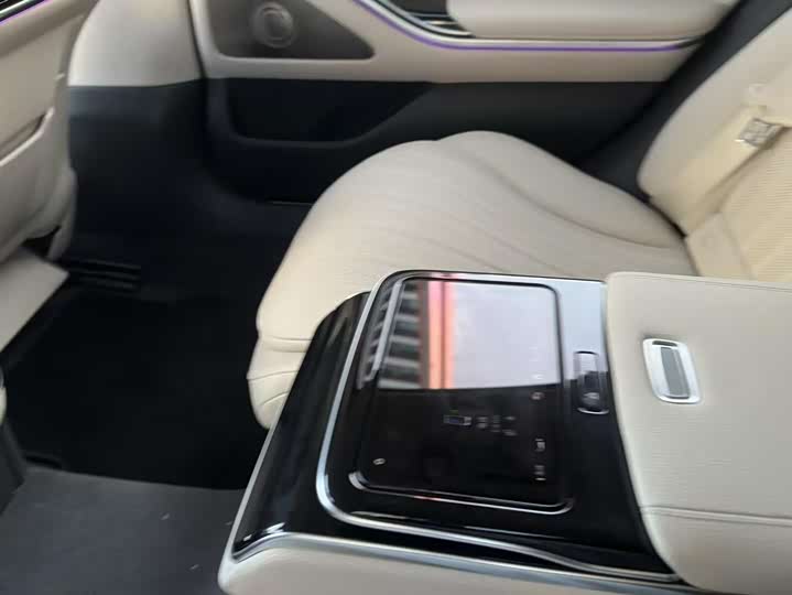 Фото 4 - Mercedes-Benz S-Class