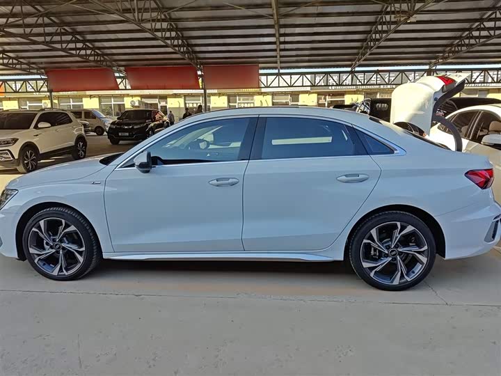 Фото 5 - Audi A3