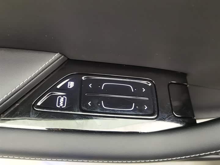 Фото 9 - Hozon S