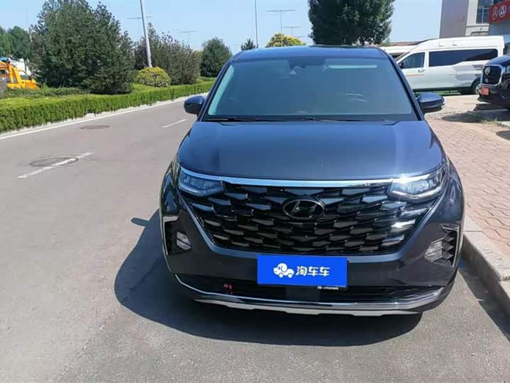 Фото 2 - Hyundai Custo