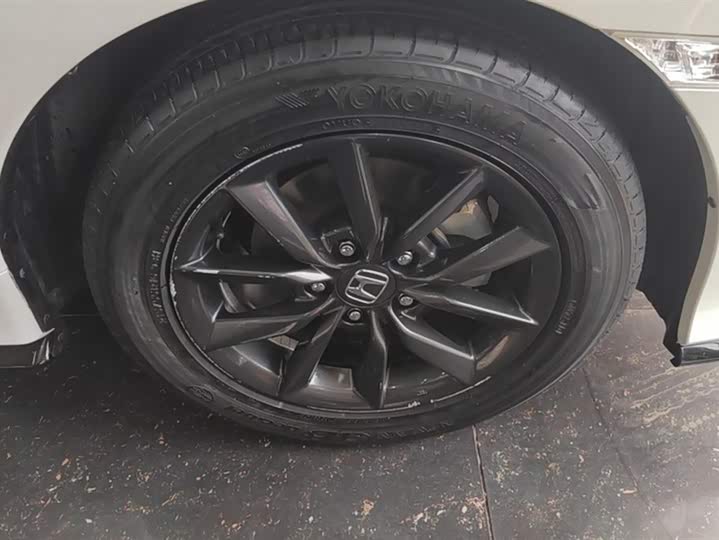 Фото 6 - Honda Civic