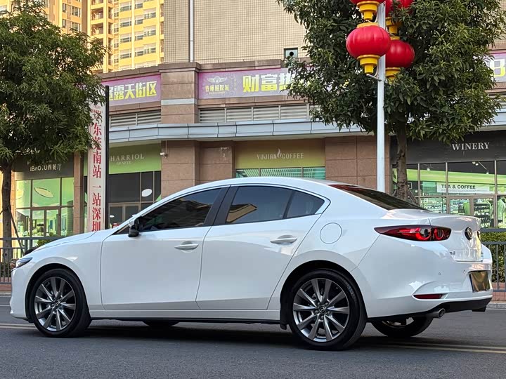 Фото 6 - Mazda 3 (Axela)